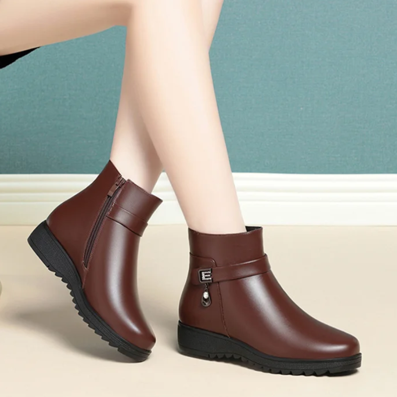 Jonalise | Bottines pour femme à fermeture éclair latérale, doublure en polaire, talon plat, coloris uni