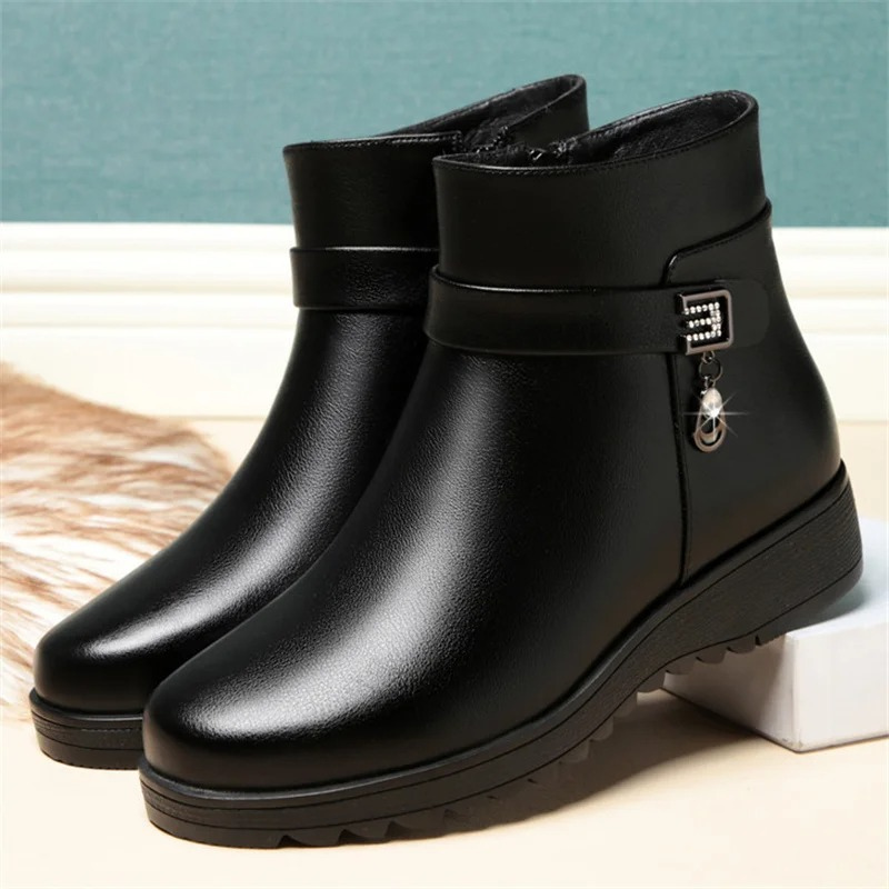 Jonalise | Bottines pour femme à fermeture éclair latérale, doublure en polaire, talon plat, coloris uni