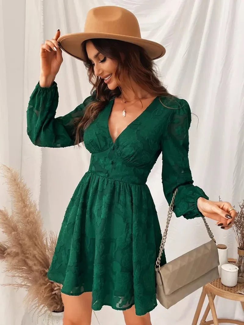 Guni | Robe Verte Vintage en Dentelle à Manches Longues & Col V Profond