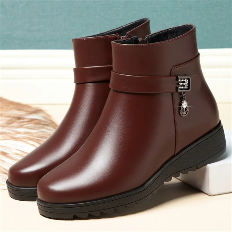 Jonalise | Bottines pour femme à fermeture éclair latérale, doublure en polaire, talon plat, coloris uni