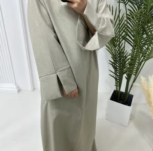 Délphine | Robe Longue Décontractée Femme avec Hijab en Couleur Unie