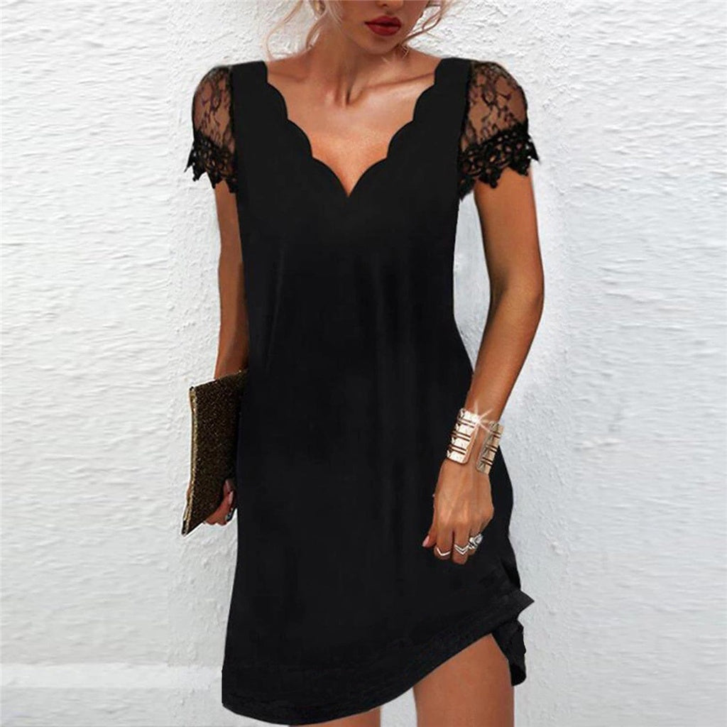 Noéline | Robe Mini Noire à Manches en Dentelle et Décolleté en V