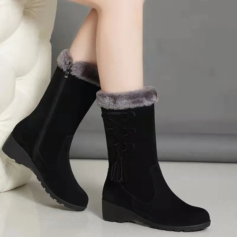 Giseline | Bottes Mi-longues en Suède avec Doublure Polaire et Fermeture Éclair Latérale – Élégantes & Confortables