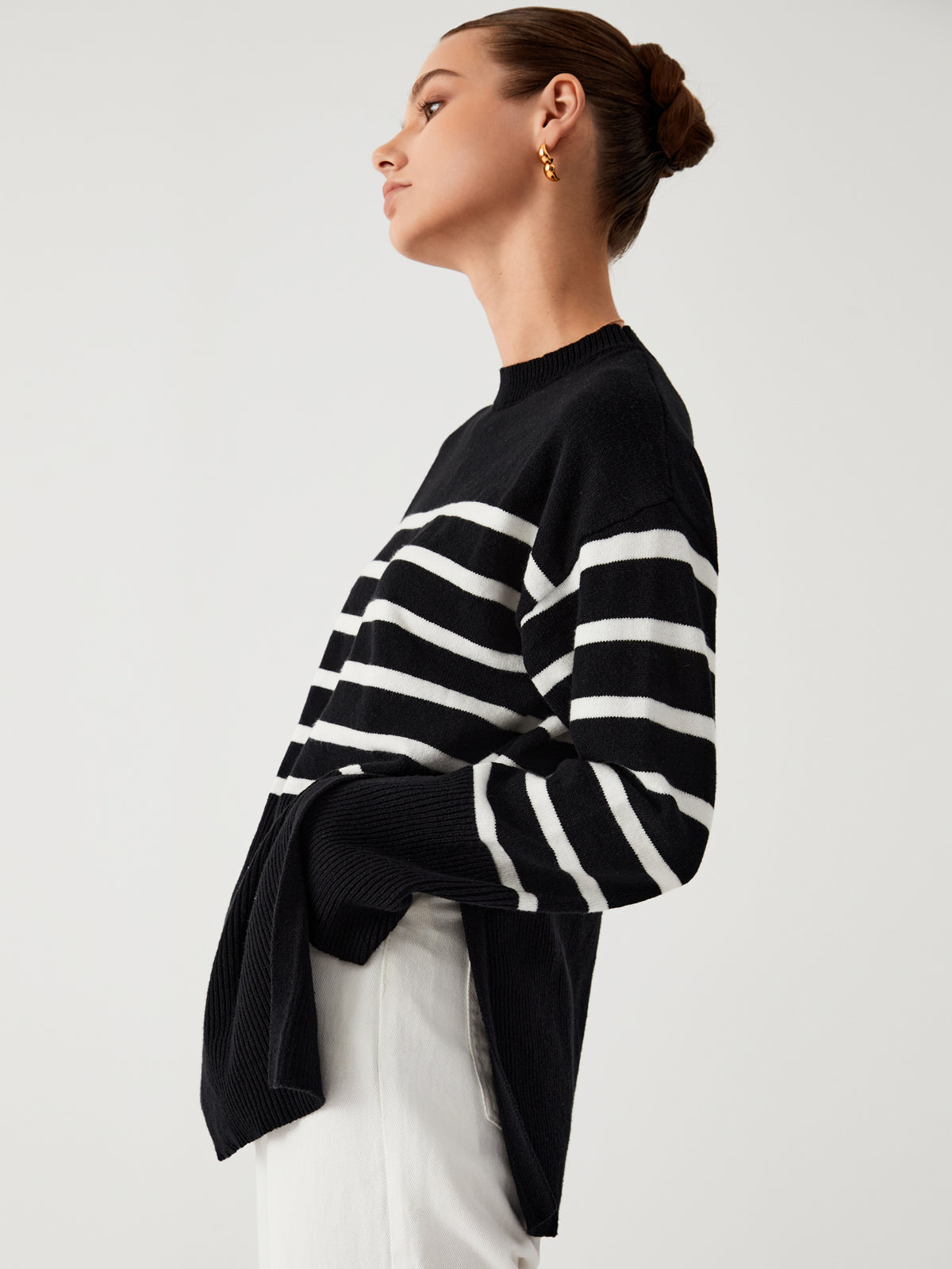 Strany | Pull Oversize Noir à Rayures Blanches pour Femme