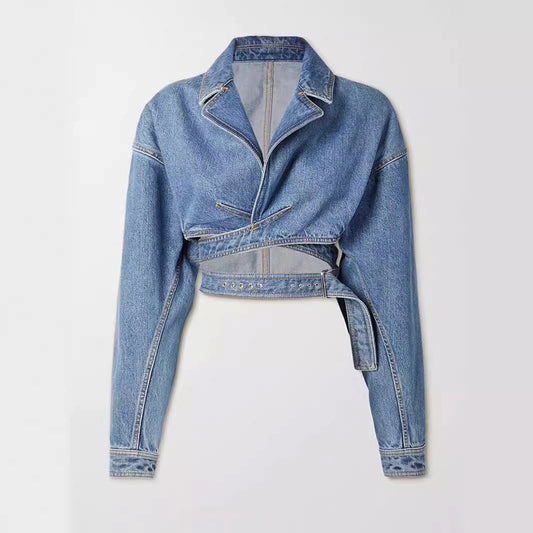 Eloise | Veste en Jean Asymétrique Courte avec Ceinture Ajustable