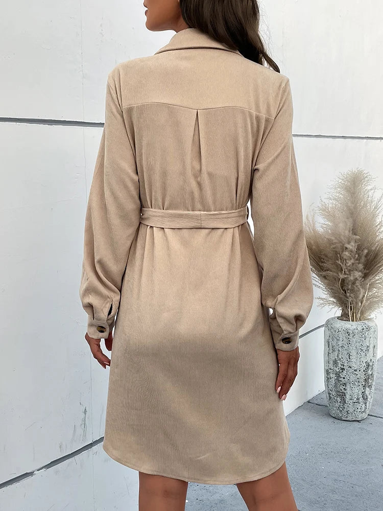 Émilia | Robe Midi Femme à Manches Longues, Col Revers, Boutonnée avec Ceinture à la Taille