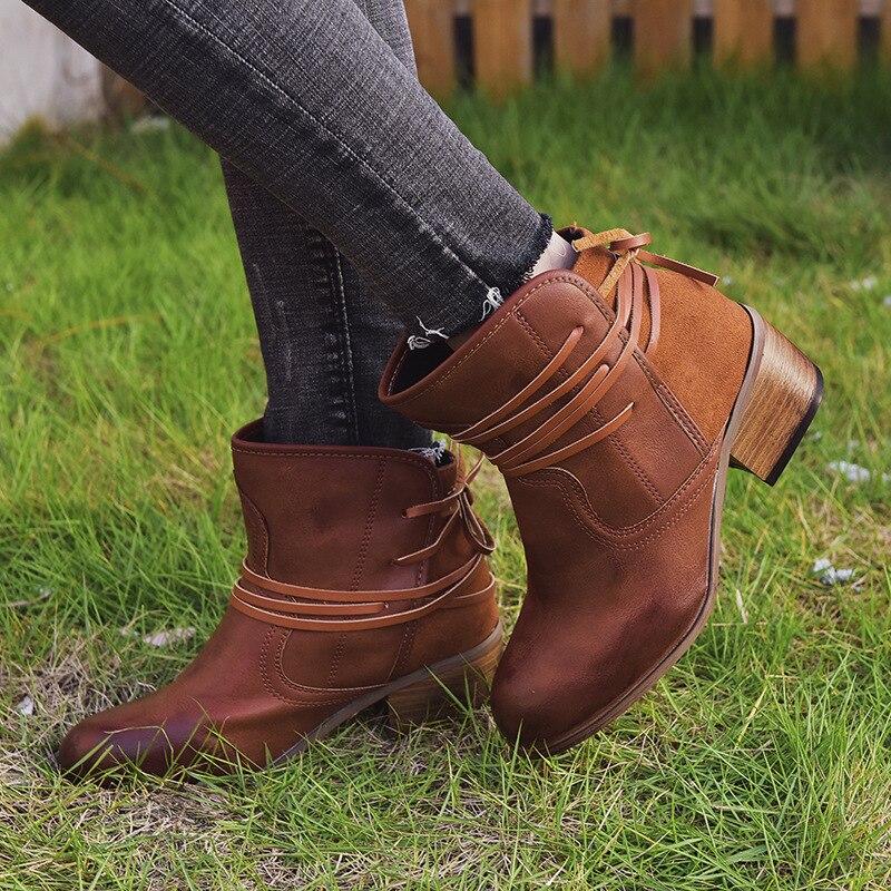 Paloma | Bottines Vintage à Talon Bloc avec Lacets à l'Arrière