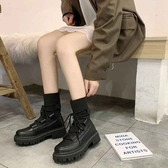 Philéane | Bottes à Lacets Hautes en Noir avec Semelle Épaisse pour Femme