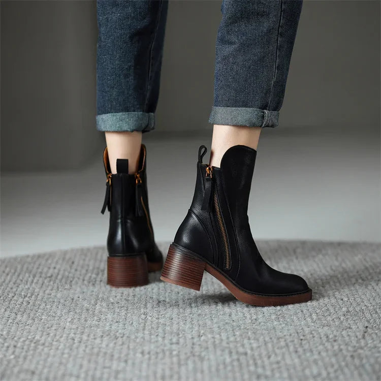 Clémentine | Bottines en Cuir Premium à Talon Bloc avec Fermeture Zippée Asymétrique