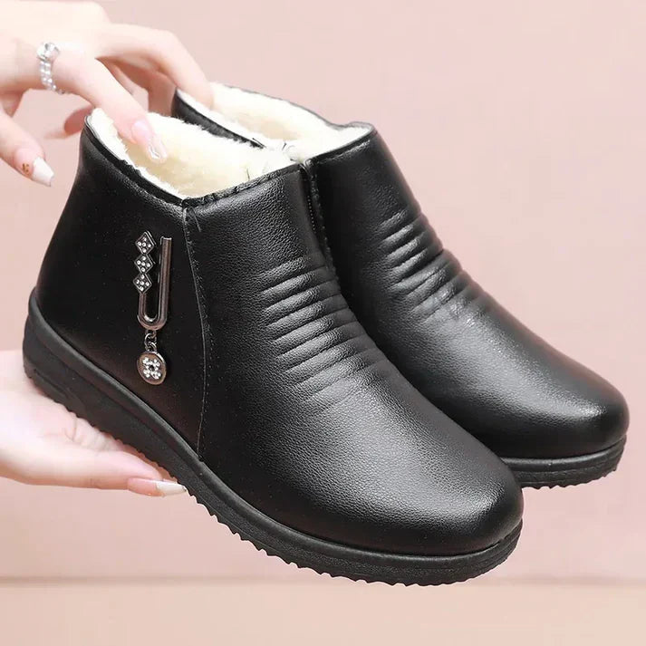 Ladia | Bottines Plates à Envers Doublé en Fleece pour Femme – Noir