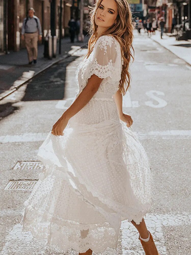 Floren | Robe Maxi en Dentelle Blanche – Élégance Romantique et Féminité Intemporelle