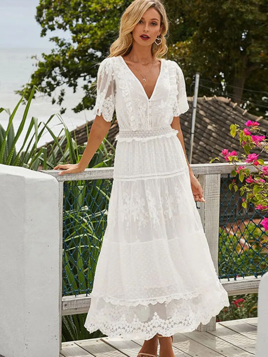 Floren | Robe Maxi en Dentelle Blanche – Élégance Romantique et Féminité Intemporelle