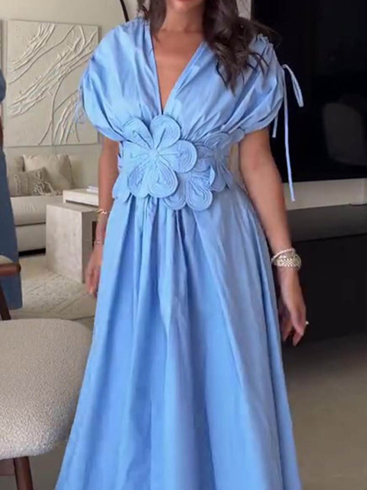 Emilie | Robe Maxi Fleurie Bleu avec Col V et Motifs Floraux en 3D