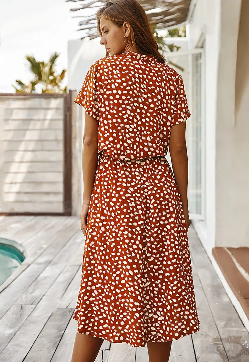 Ulvienne | Robe Midi d'Été à Manches Courtes avec Imprimé Pois/Leopard et Taille Nouée - Élégance Décontractée