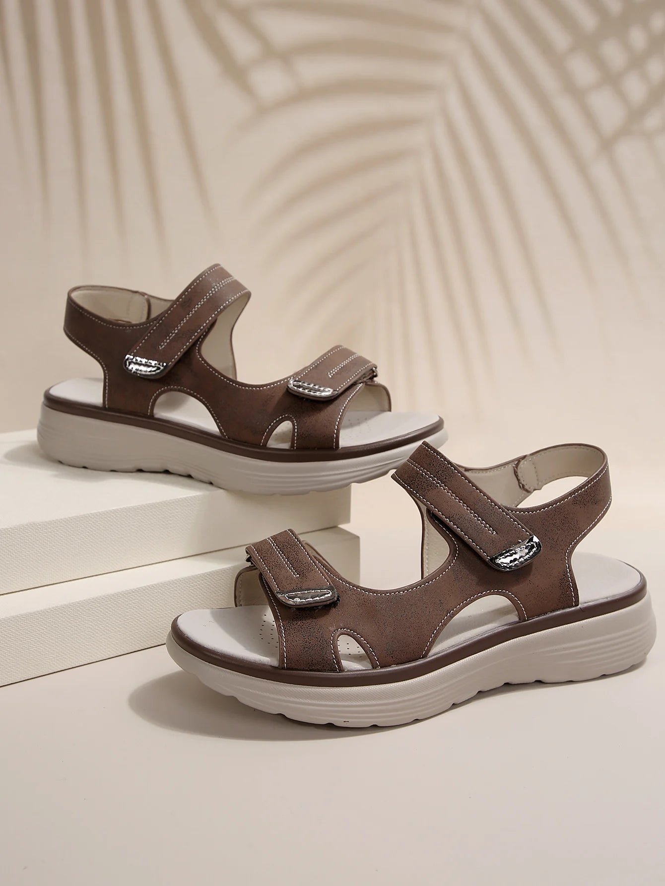 Gracienne | Sandales Orthopédiques Classiques à Straps Velcro pour Femme