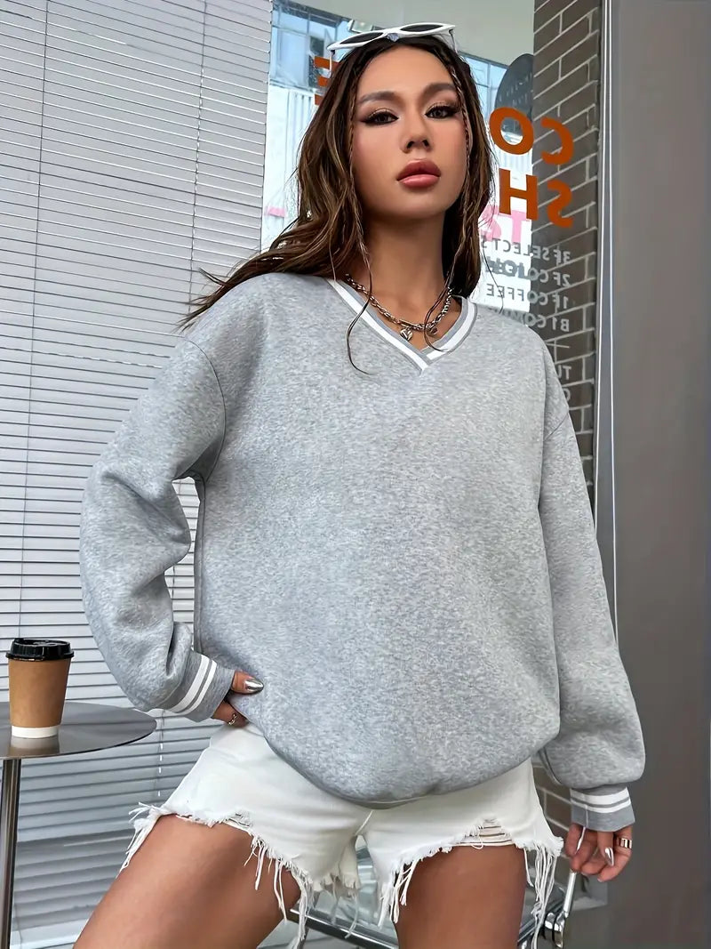 Blanchine | Pull Épais Gris à Col V Détail Contrasté pour Femmes