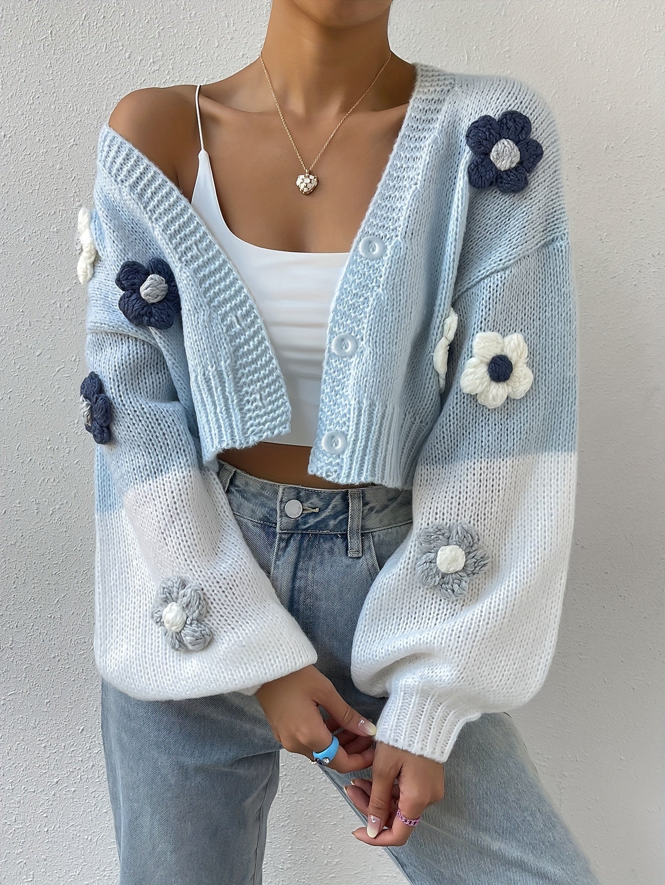 Joscéline | Cardigan Court à Manches Bouffantes avec Broderie 3D Florale, Boutonné, Bicolore pour Femme