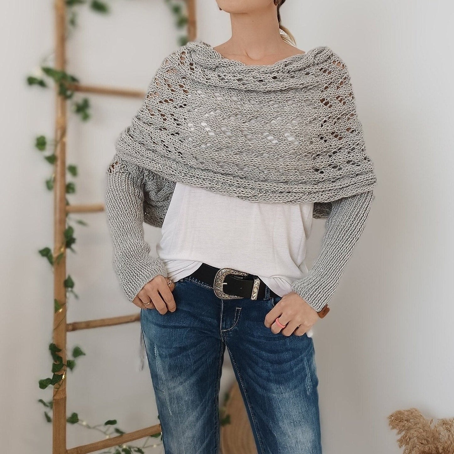 Kallisté | Pull Poncho Élégant à Manches Longues et Col Châle Découpé